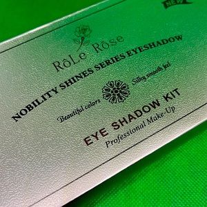 New Rôle Rôse EYE SHADOW KIT